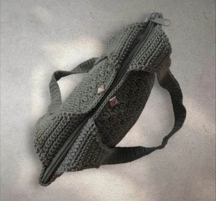 Sac en crochet macramé vert clair double anses et fermeture zippée - photo numéro 4