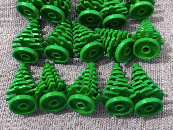 20 sapins verts Lego - parfait état - vrai Lego - photo numéro 5