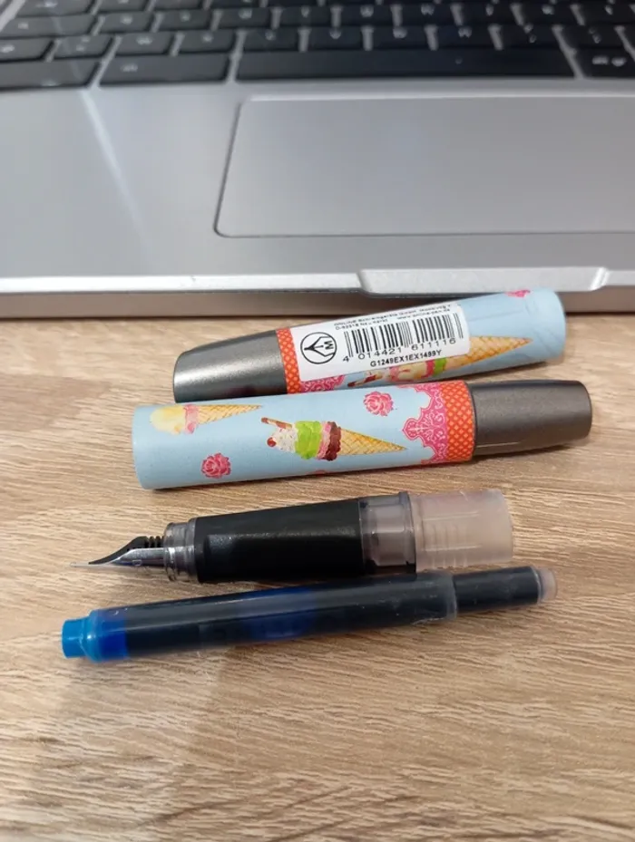 Stylo plume design neuf - photo numéro 7