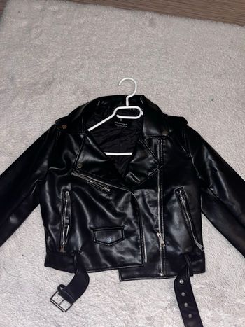 Veste en cuir noir