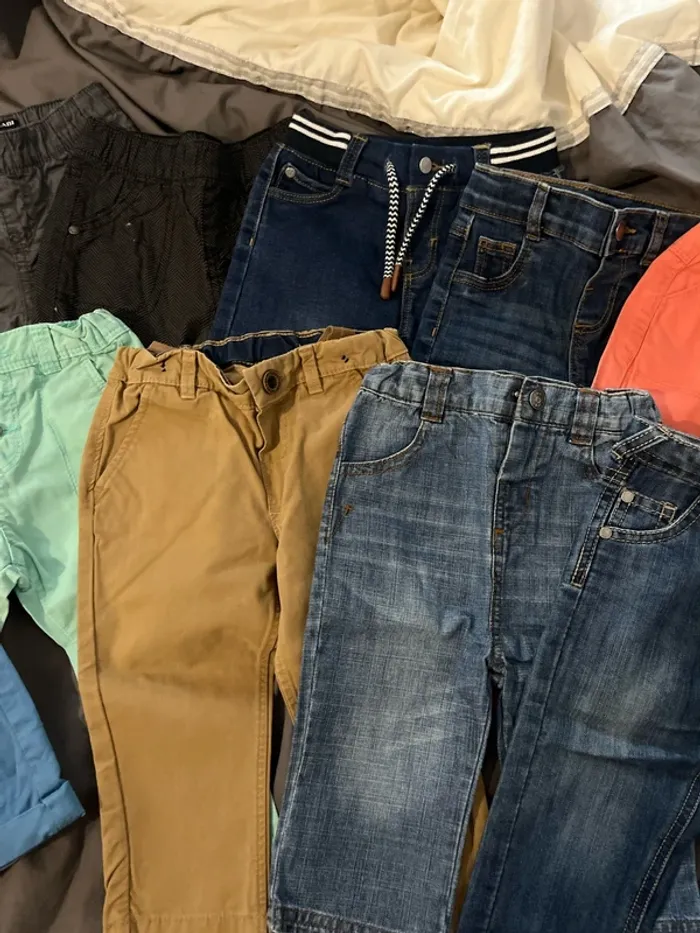 Lot de 9 pantalon et 1 salopette - photo numéro 3