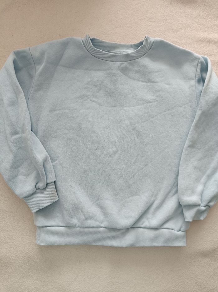 🌸 Deux pulls - Taille 6/7 ans 🌸 - photo numéro 2