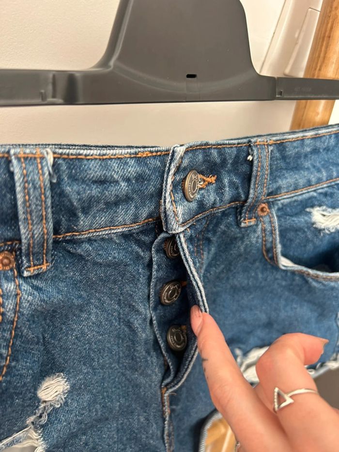 Short jean trouée Jennyfer - photo numéro 3