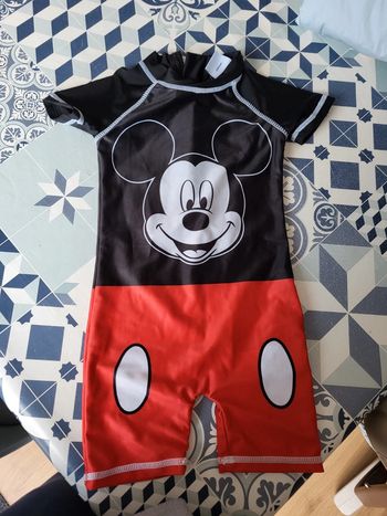 Combinaison piscine Mickey