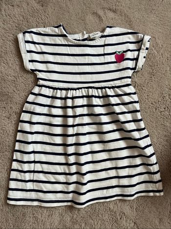 Robe tape à l’œil