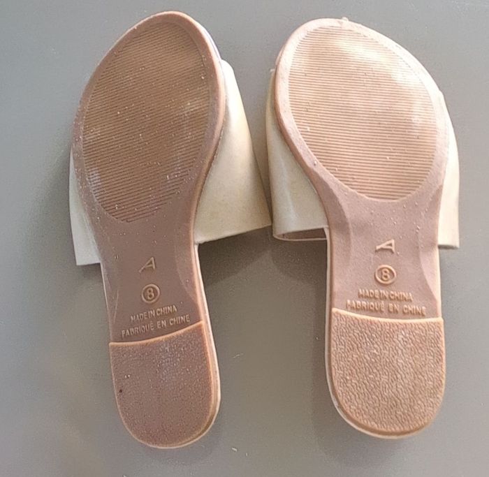 Sandales marque Ardene taille 38 couleurs beige pour femme - photo numéro 4