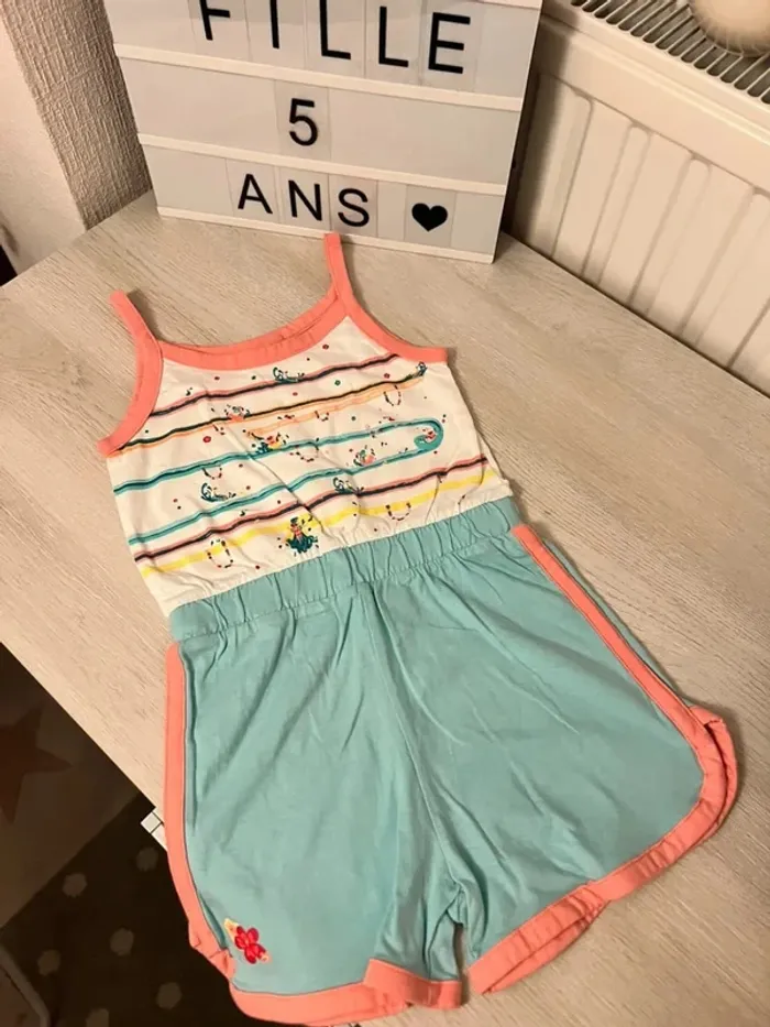 Superbe combi short sergent major 5 ans neuve