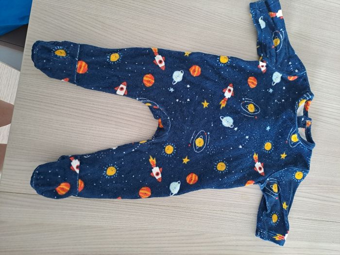 Lot de pyjamas - photo numéro 5