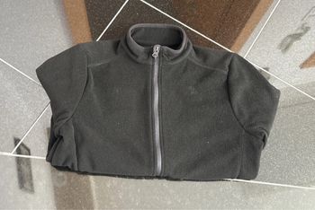 Veste polaire décathlon taille 12-13 ans