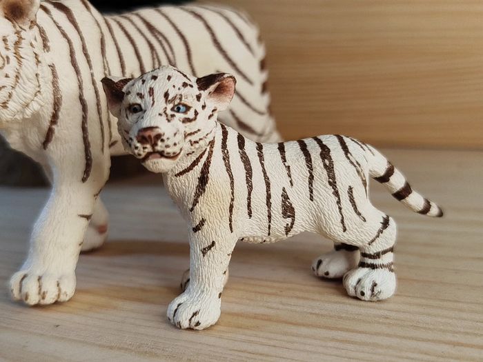 Schleich tigre blanc et son bébé Figurine animal de la savane - photo numéro 2