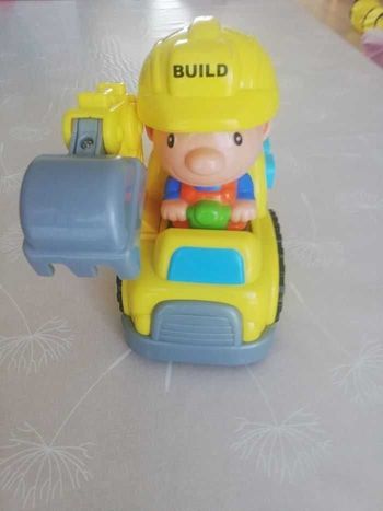 Tractopelle musical et sa figure 5€