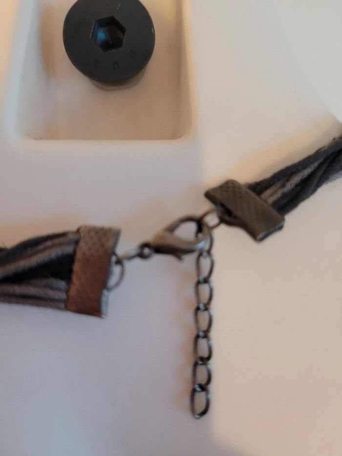 Collier fleurs et cuir - photo numéro 4