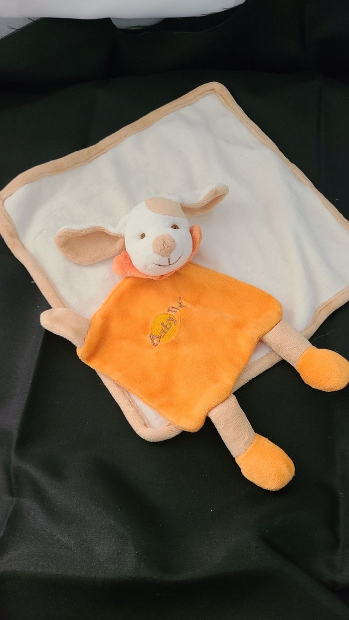 Doudou plat carré chien orange BABY NAT