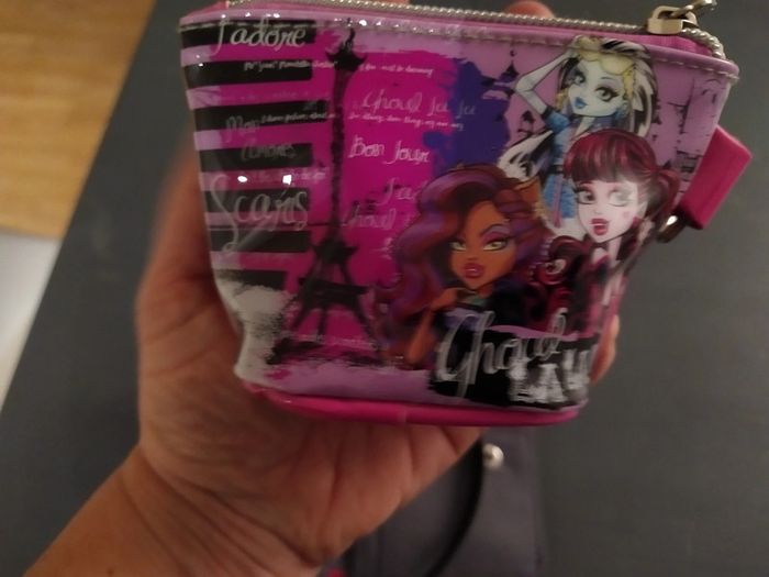 Lot monster high - photo numéro 8