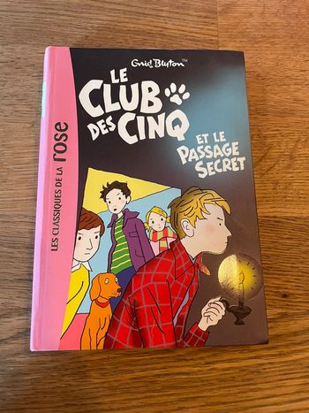 Livre La bibliothèque Rose Le club des cinq et le passage secret