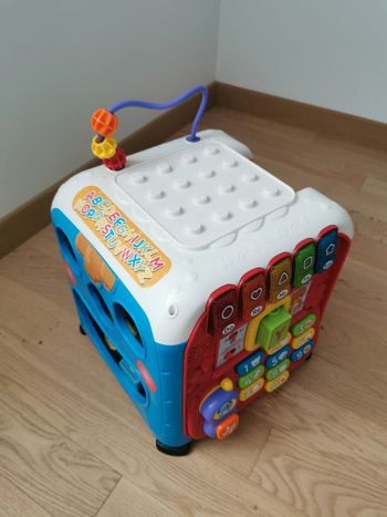 Maxi cube multi-activité