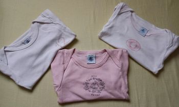 Lot 3 bodies Petit Bateau 12m