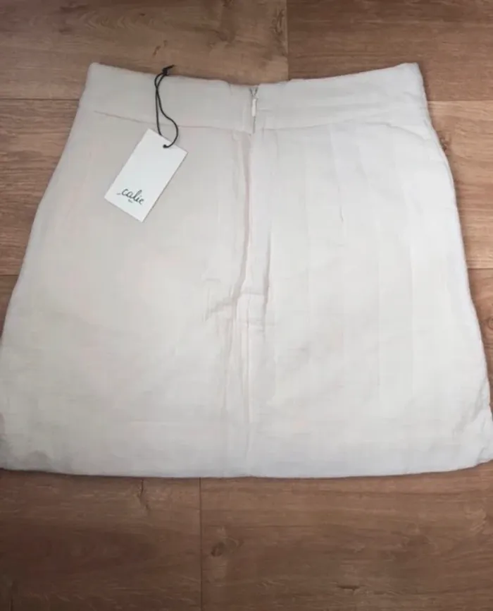 Jupe beige avec motifs - photo numéro 3