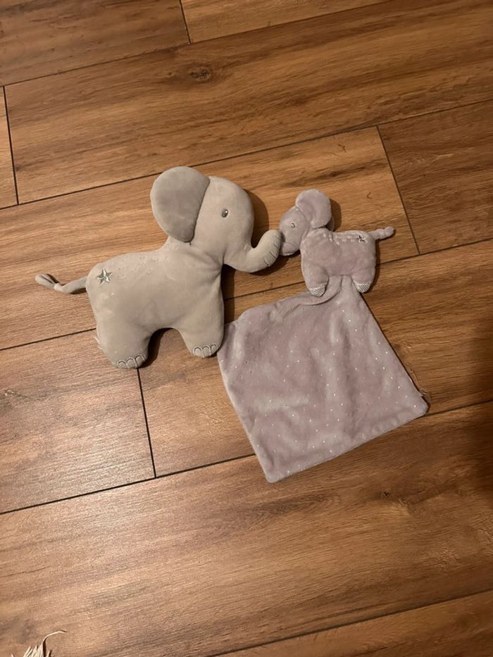 Lot de 2 doudous
