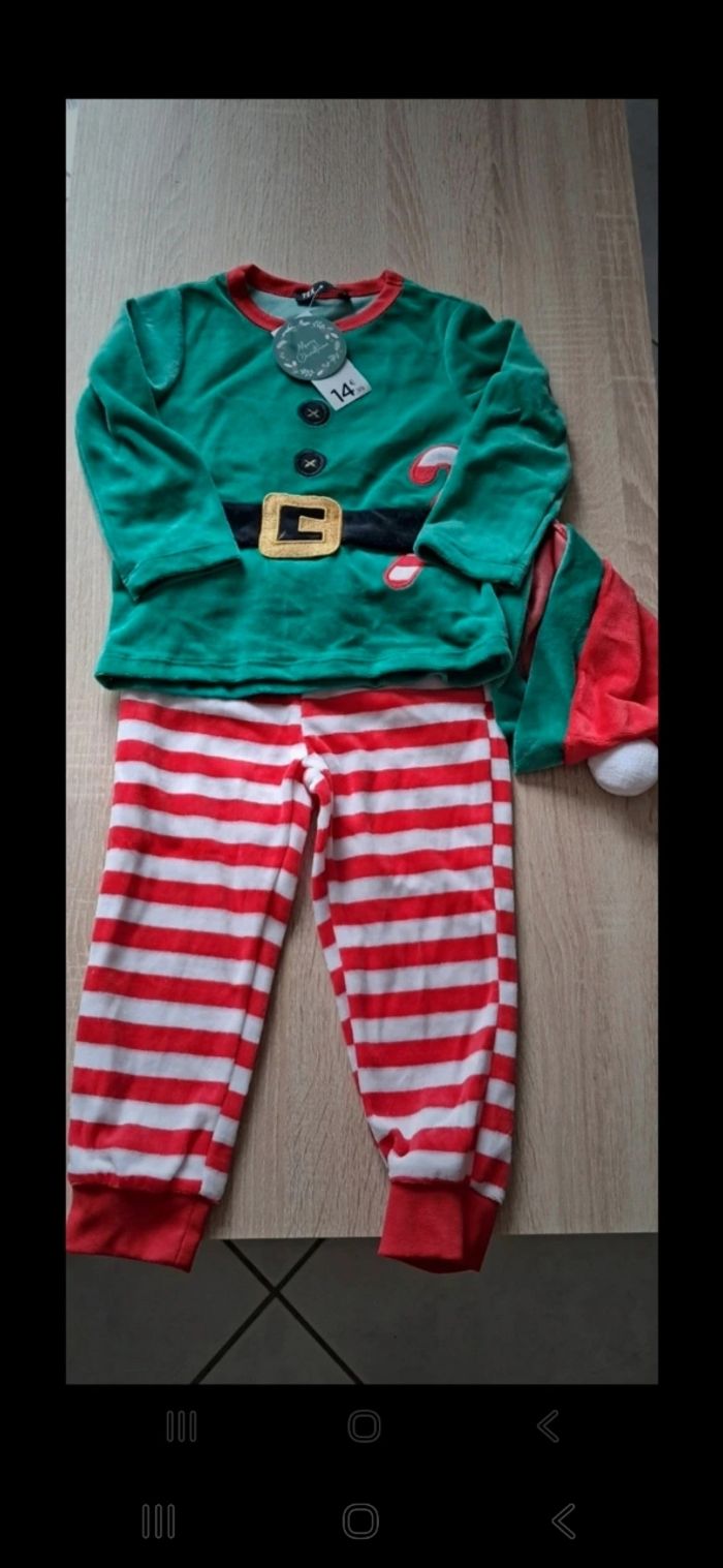 Lutin de Noël 2-3 mois