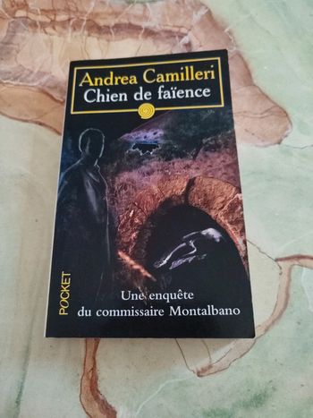 Chien de faïence de Andrea camilleri