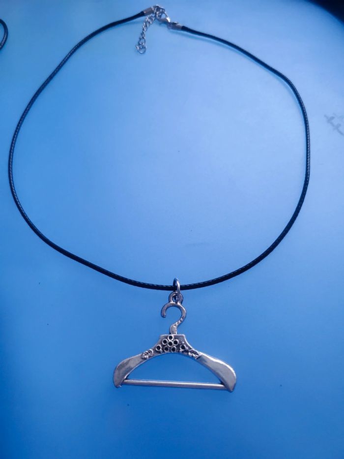 Collier cintre porte manteau - photo numéro 2