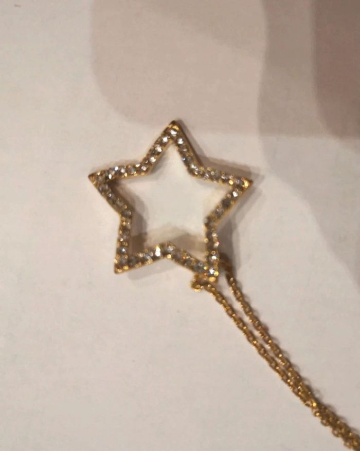 Collier doré. Étoile. Strass. Avon - photo numéro 3