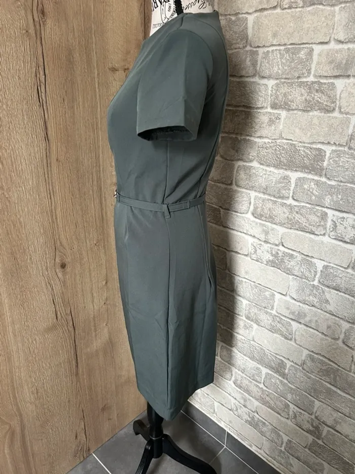 Robe élégante avec ceinture taille 38 - photo numéro 5