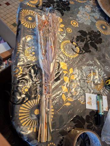 Bouquets de fleurs séché neuf hauteur 43 cm prix 2 euro