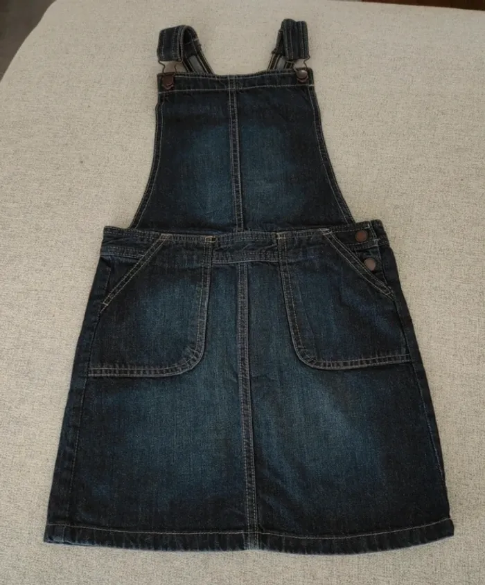 Kiabi robe salopette taille 10 ans très bon état