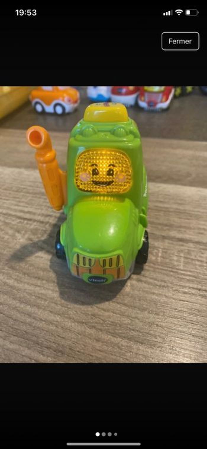 Tut tut bolide VTech Clément le tracteur des champs
