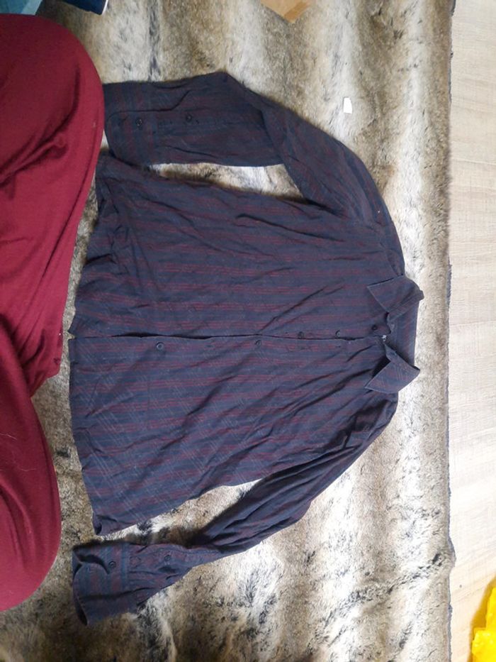 Chemise rayé noir et bordeaux