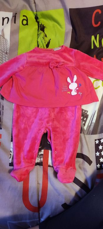 Lot vêtements bébé