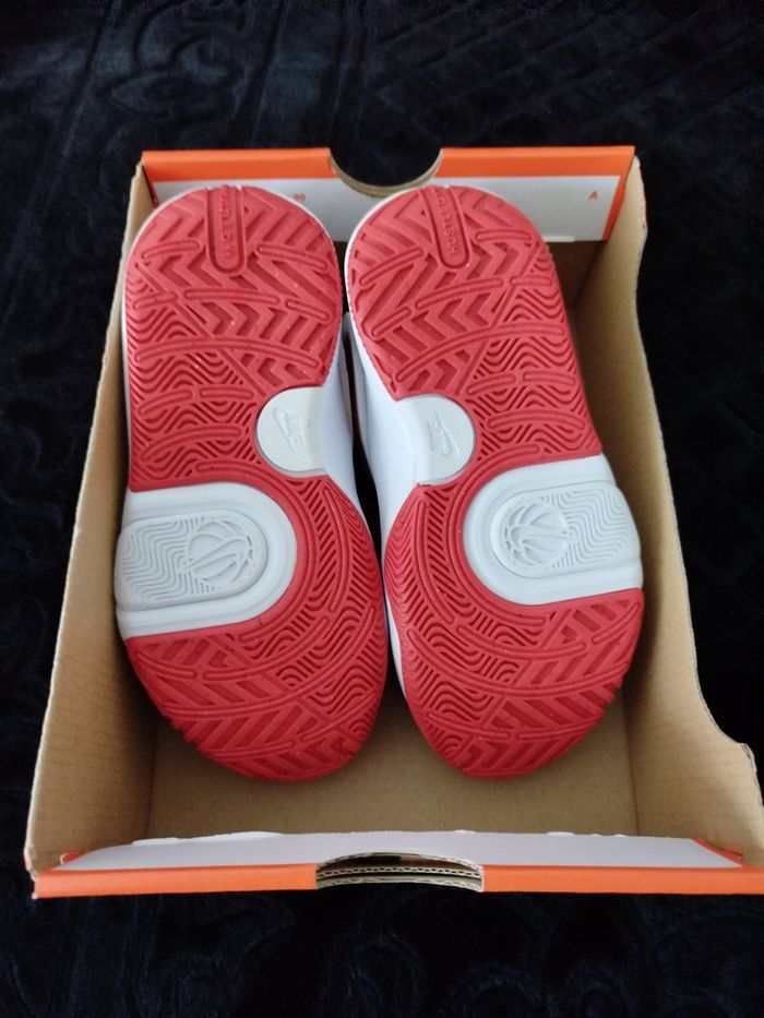Baskets Nike T 28.5 - photo numéro 7