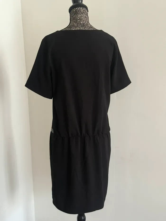 Robe noire Ema Blue’s – Taille M / 38 - Très bon état - photo numéro 3