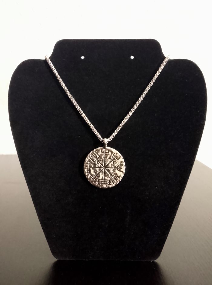 Chaîne + pendentif viking - photo numéro 5