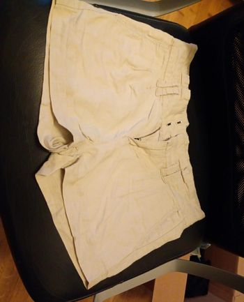 Short beige
