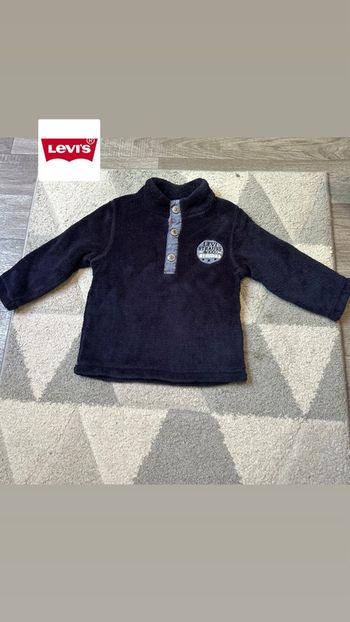 Pull levi’s taille 24m