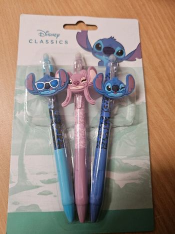 Lot de stylos stitch