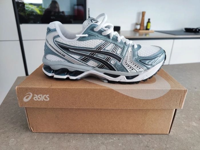 Asics Kayono 14