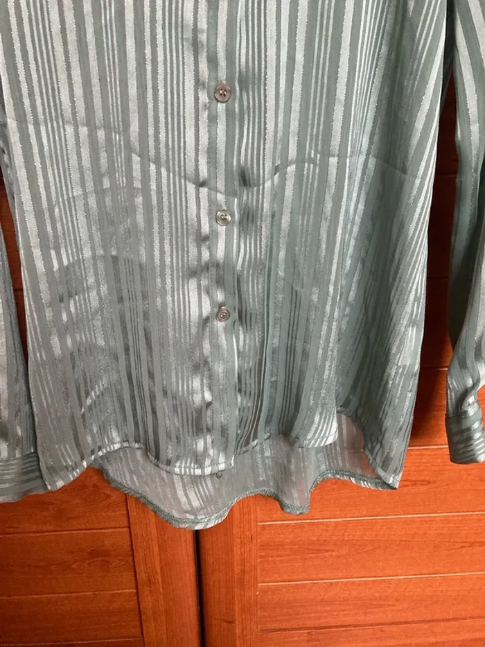 Très belle chemise femme M neuve - photo numéro 3