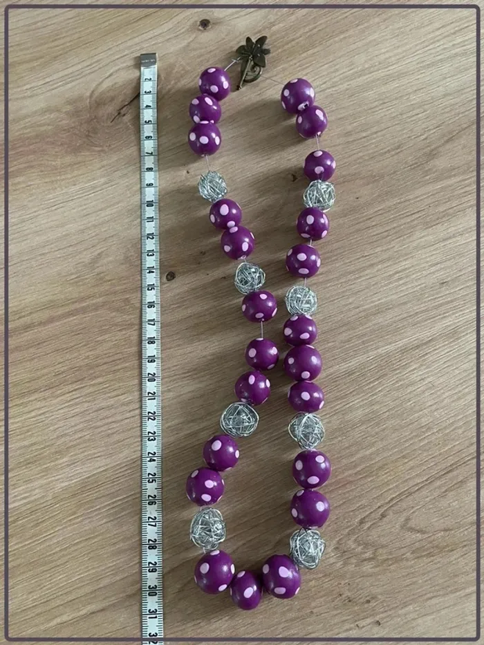 Collier violet à pois blanc - photo numéro 3