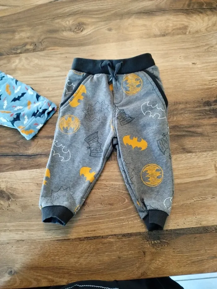 Lot 9 mois pantalons jogging - photo numéro 4