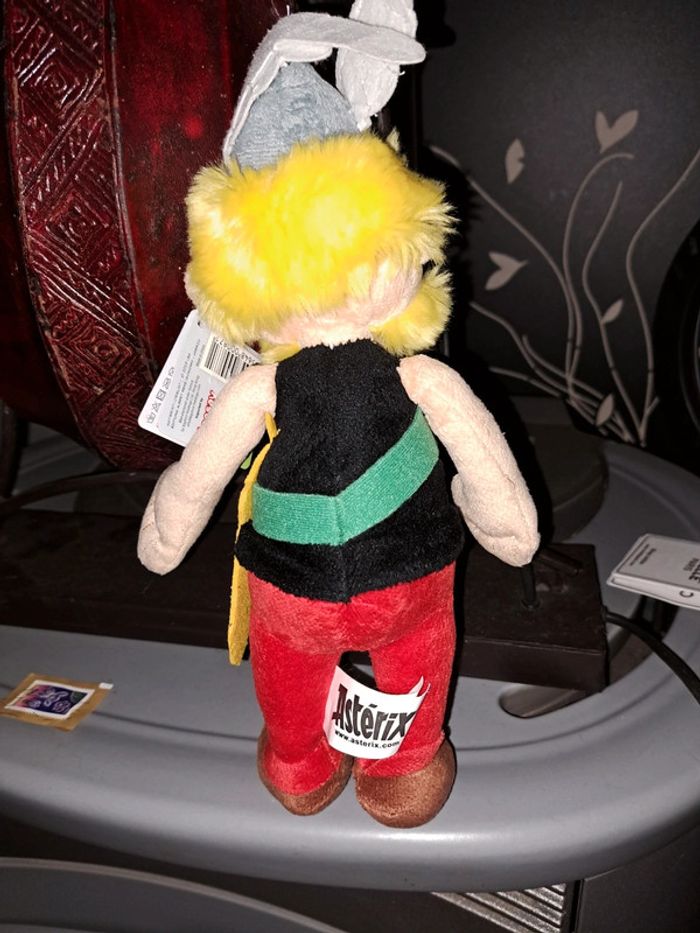 lot de 2 Peluches asterix et obelix neuve - photo numéro 3