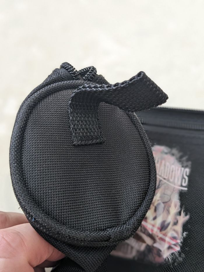 Trousse noire imprimé The Mystic Truth. - photo numéro 5