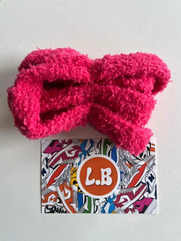 Lacet Fluffy Rose