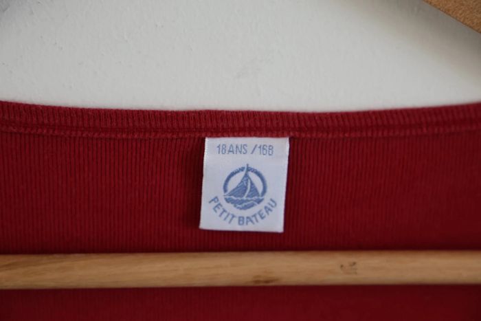 C38 Tshirt Petit Bateau Taille 18 ans - photo numéro 2