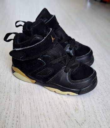 Basket air jordan bébé 