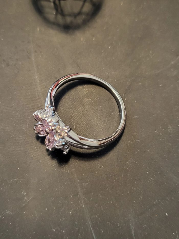 Bague acier inoxydable argenté taille 8 avec fleur de cerisier - photo numéro 4