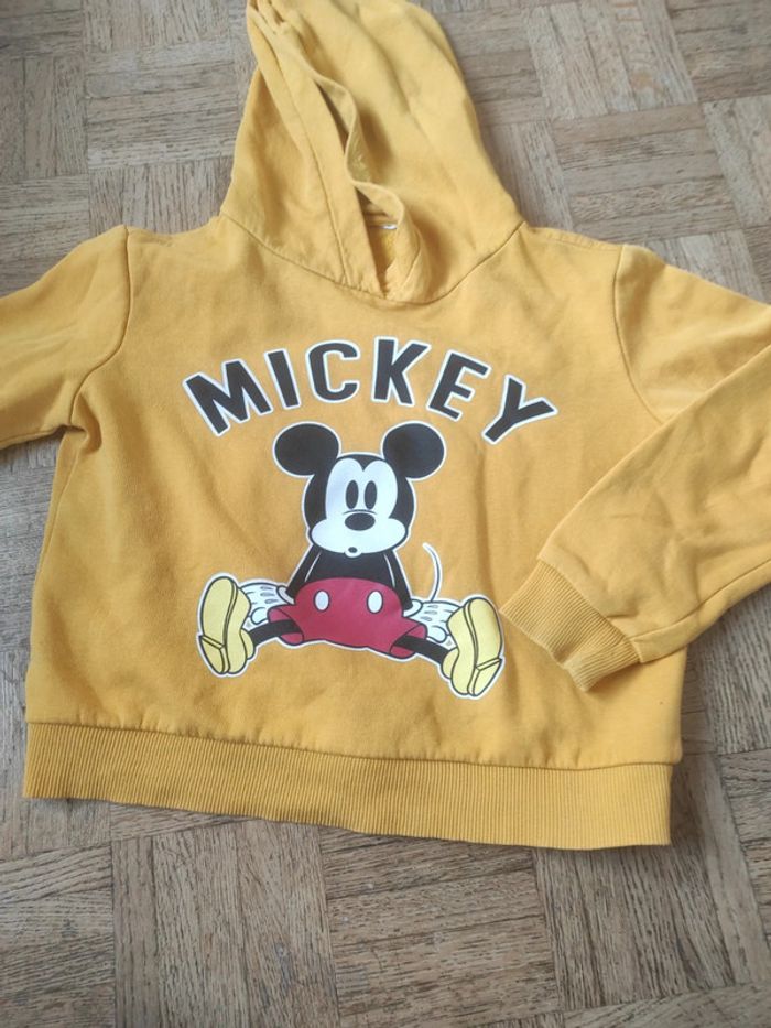 Pull Mickey 8 ans